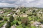 Vista con dron del lugar de la ejecución, el cementerio ortodoxo y el famoso monasterio ortodoxo. ©Les Kasyanov/Yahad - In Unum