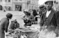 Un mercado en el gueto judío de Tarnów, Polonia. ©Yad Vashem, archivos fotográficos.