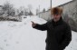 Serhiy T., born in 1931, pointing out the former ghetto area. ©Nicolas Tkatchouk/Yahad – In Unum